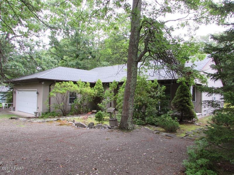 107 Rodeo Dr, Hawley, PA 18428 - photo 1