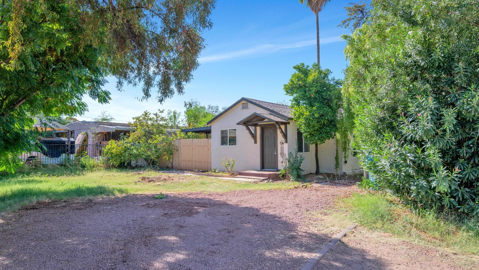 3119 E Palm Ln, Phoenix, AZ 85008 - photo 1