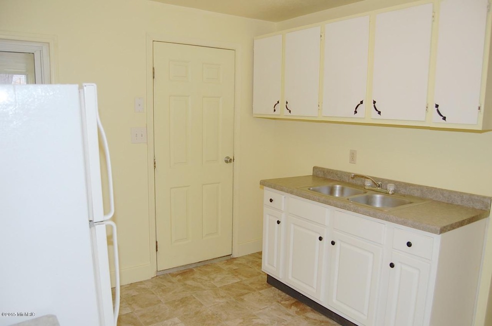 1104 Ferry St, Niles, MI 49120 - photo 1