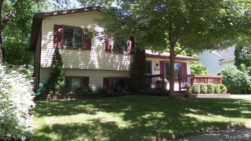 MOVE-IN READY 3-BEDROOM