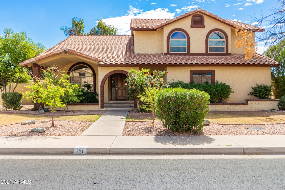 Charming Arched Entry