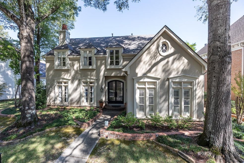 For Sale $850,000 • Co-Listing Agent