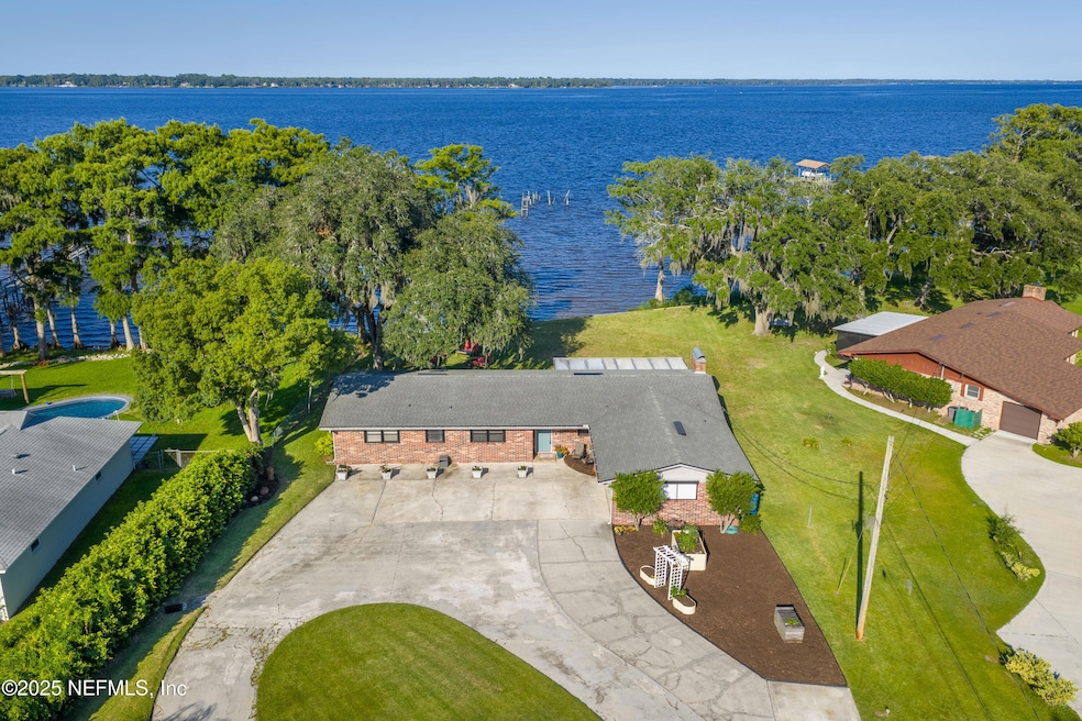 For Sale $950,000