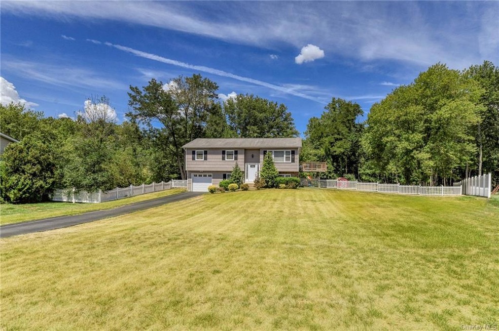 249 Valley Rd, Valley Cottage, NY 10989 - photo 1