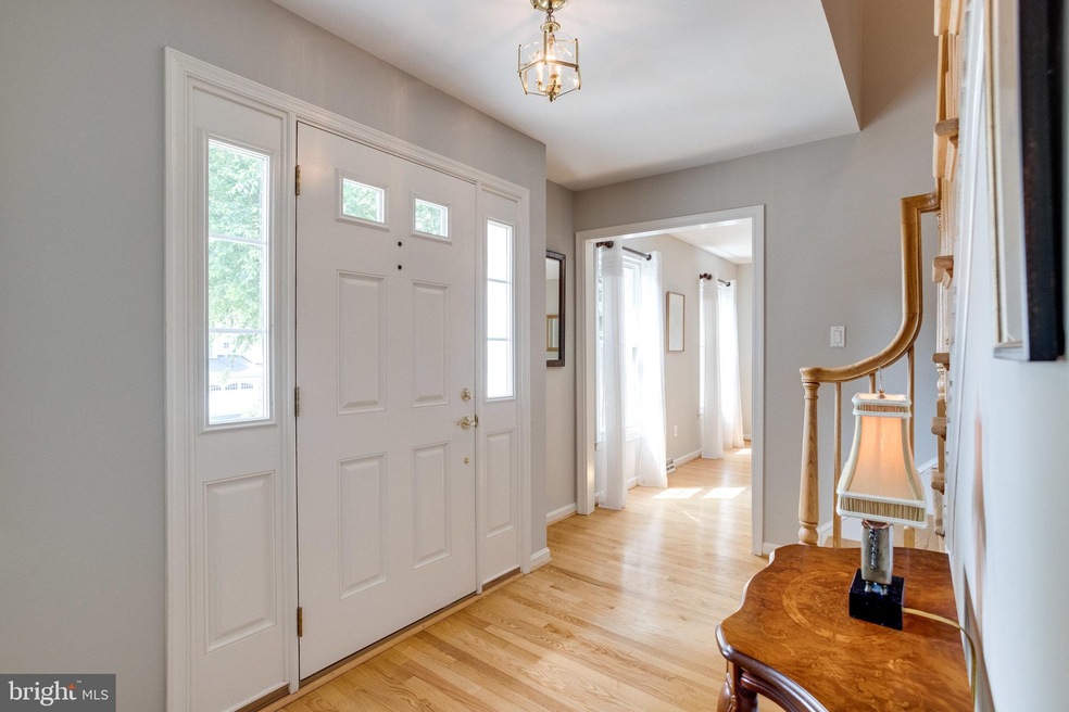 8953 Miller Ln, Vienna, VA 22182 - photo 1