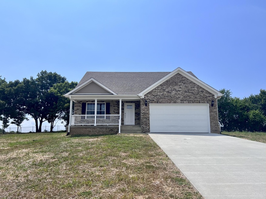 562 Harvest Ln, Harrodsburg, KY 40330 - photo 1