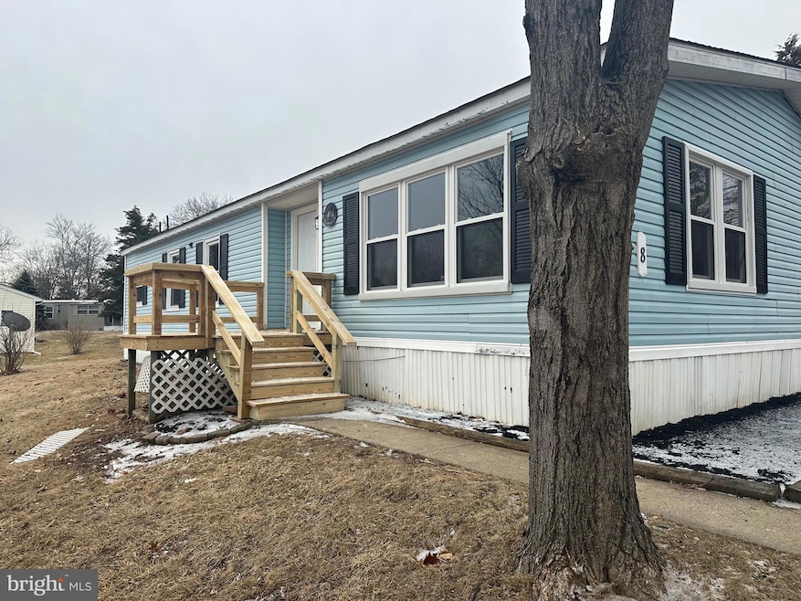 8 Hickory Dr unit DRIVE, Quakertown, PA 18951 - photo 1