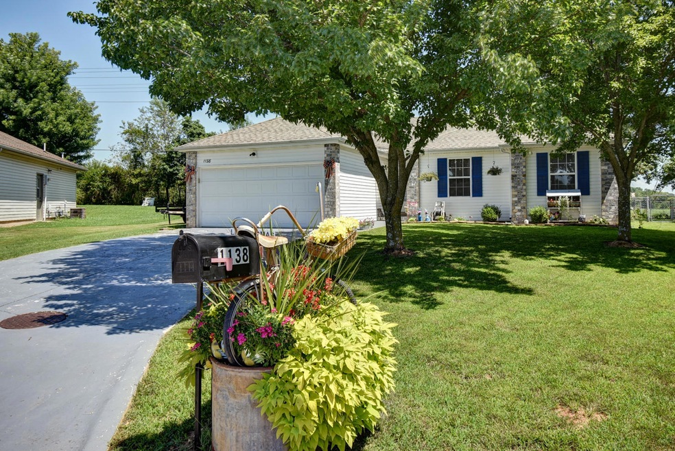 1138 Almond Ct, Nixa, MO 65714 - photo 1