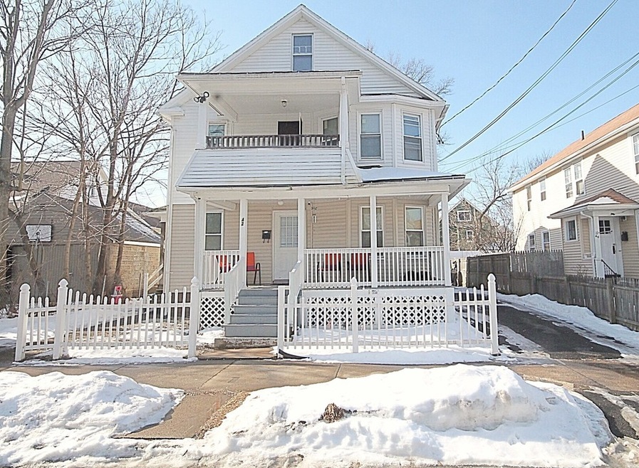 42 Carver St unit 44, Springfield, MA 01108 - photo 1
