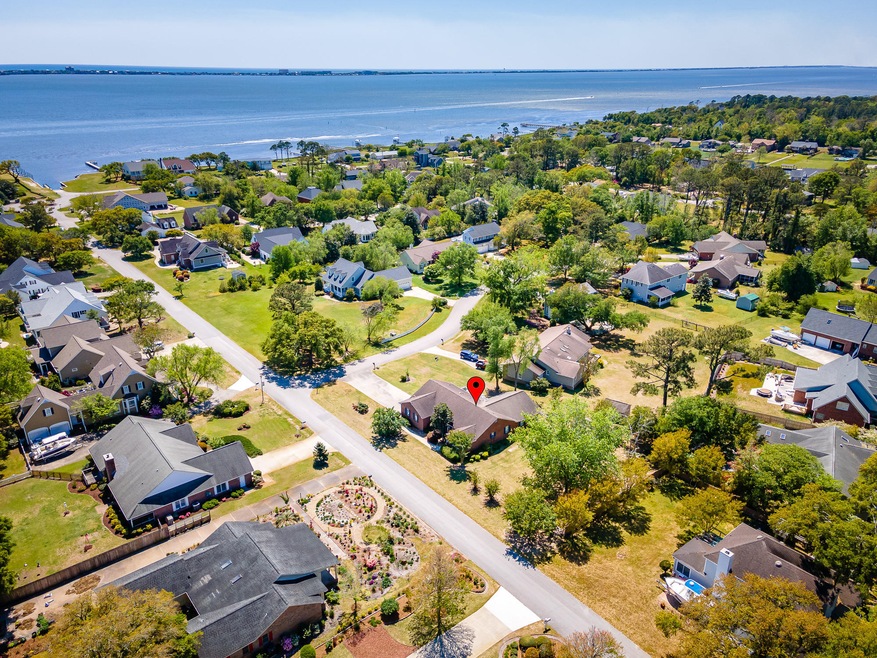 Newport home in soundfront community