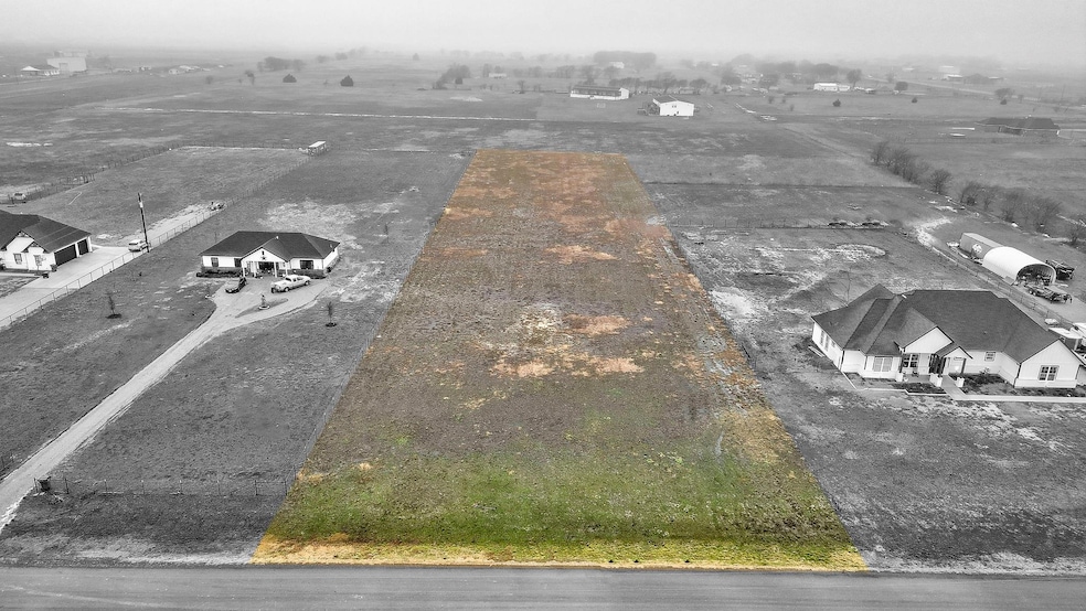 Lot 4 E Pecan Tree Rd, Waxahachie, TX 75165 - photo 1