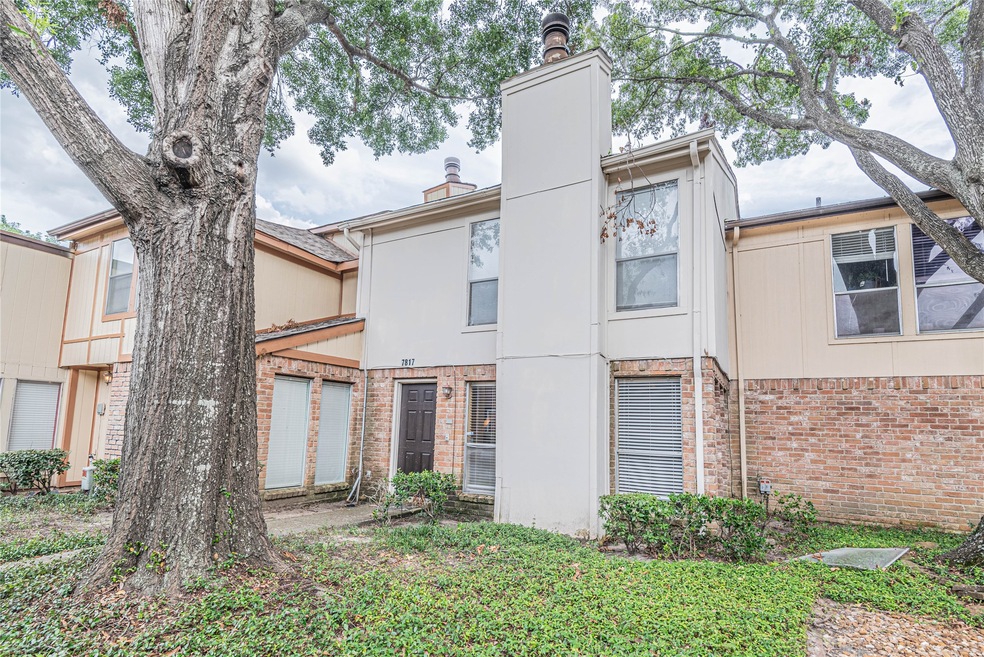 7817 Bateman Ln unit 7817, Houston, TX 77088 - photo 1