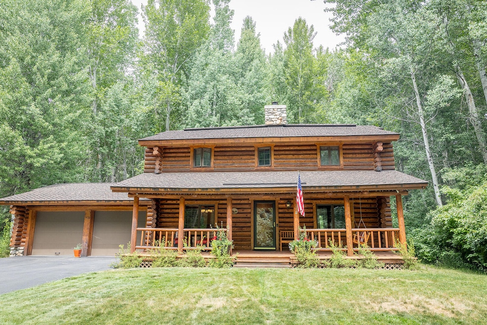 For Sale $1,030,000 • Co-Listing Agent