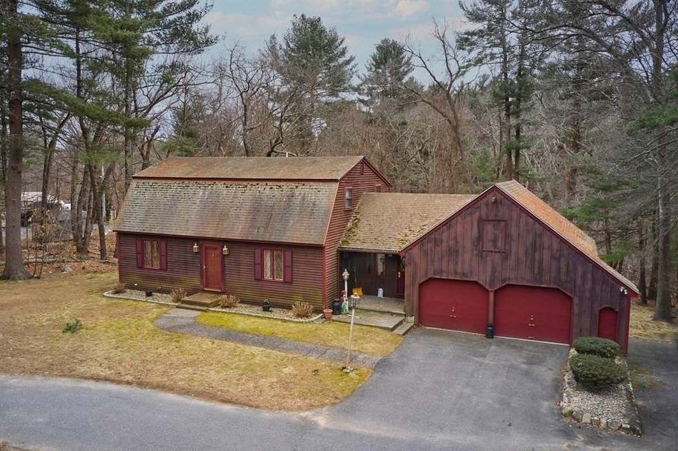 136 River St, Middleton, MA 01949 - photo 1