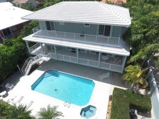 areal Pool