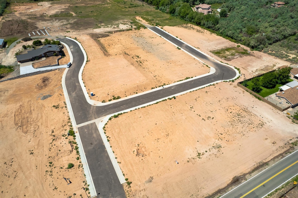 2070 Shamsi Dr, Grand Junction, CO 81507 - photo 1