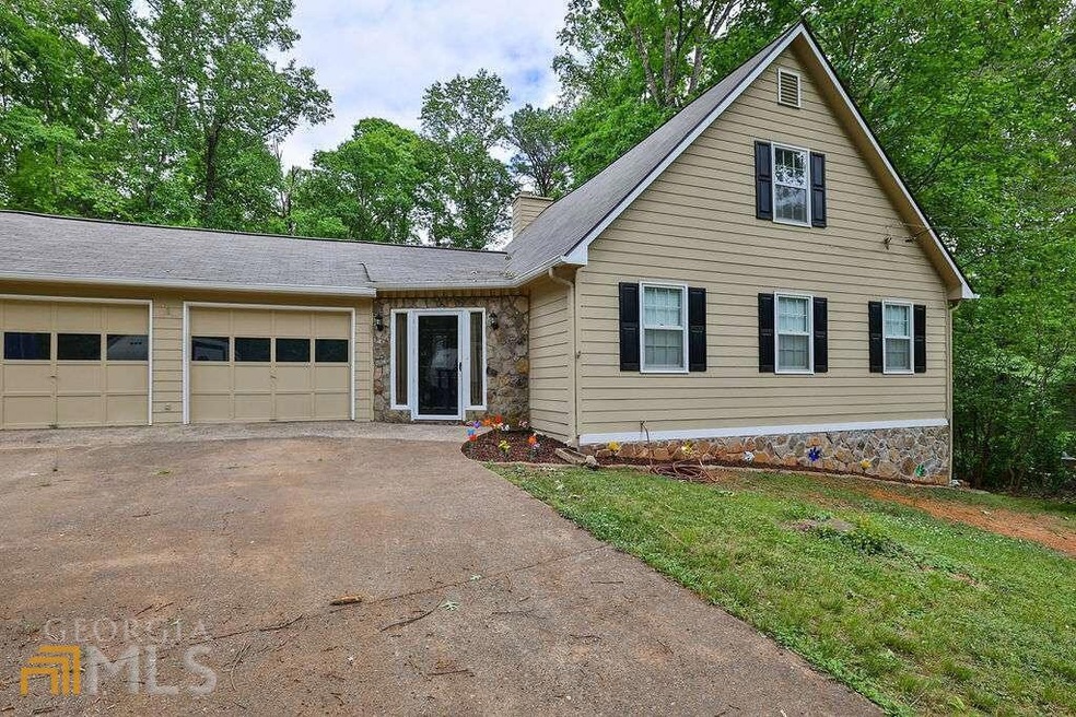 215 Lewis Ct, Canton, GA 30114 - photo 1