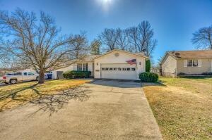 3706 Shields Dr, Harrison, AR 72601 - photo 1