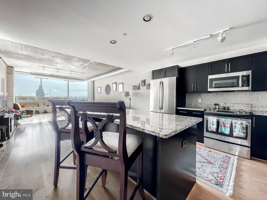 Silo Point unit 420, Baltimore, MD 21230 - photo 1