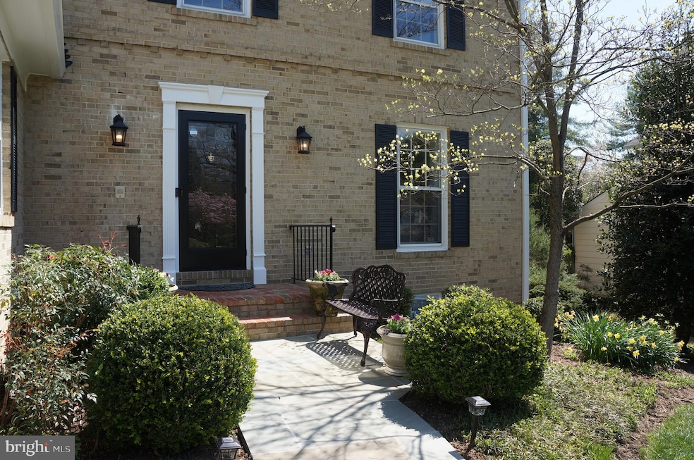 8201 Coach St, Potomac, MD 20854 - photo 1