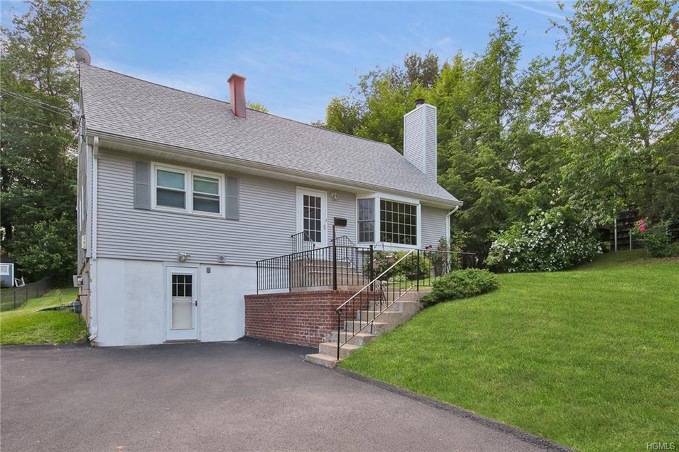 39 Hansen St, Tappan, NY 10983 - photo 1