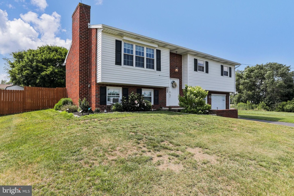 4135 Ricklyn Dr, Chambersburg, PA 17202 - photo 1