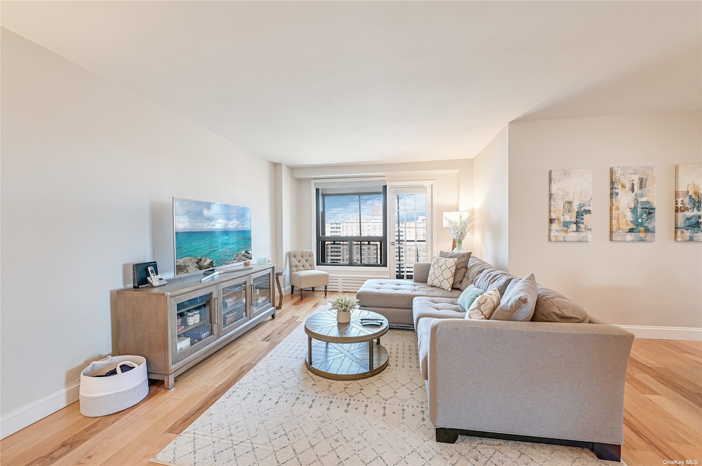 Park City Estates unit 16E, Rego Park, NY 11374 - photo 1