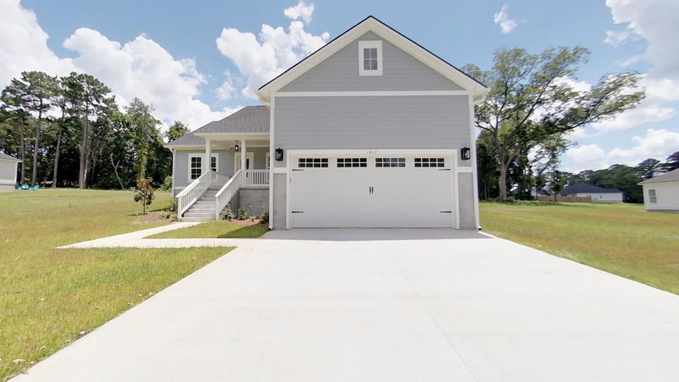 1017 Egg & Butter Rd, Thomasville, GA 31757 - photo 1