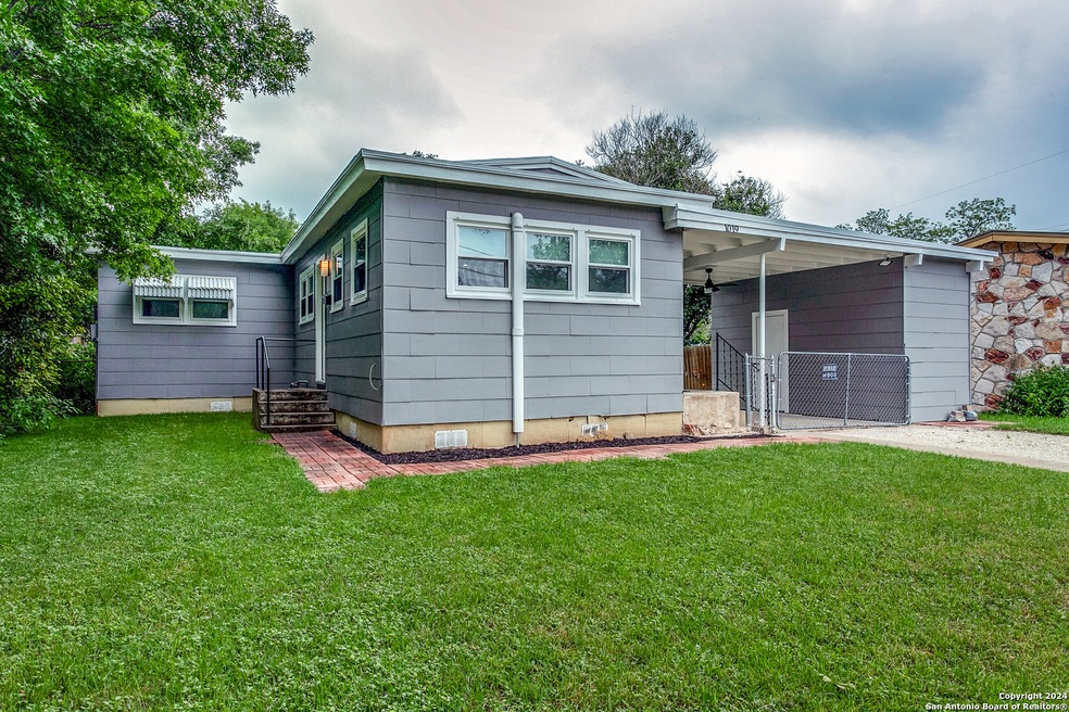 1019 Bartholomae St, Seguin, TX 78155 - photo 1