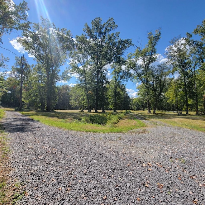 0 Rd unit 55572, Princeton, WV 24740 - photo 1