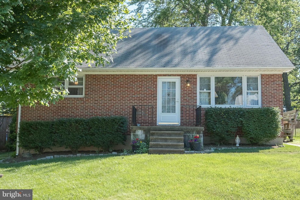 5923 Hilltop Ave, Gwynn Oak, MD 21207 - photo 1