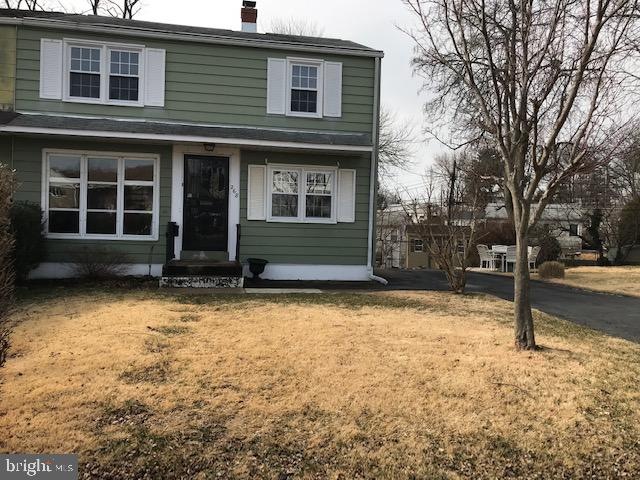 268 W Roland Rd, Brookhaven, PA 19015 - photo 1