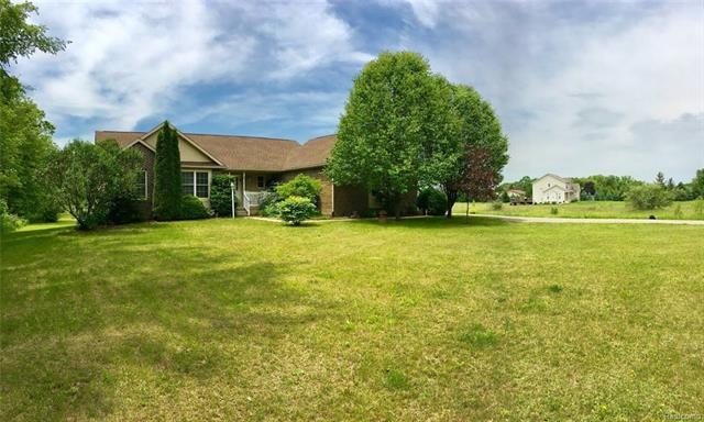 Welcome to 7011 Oak Grove