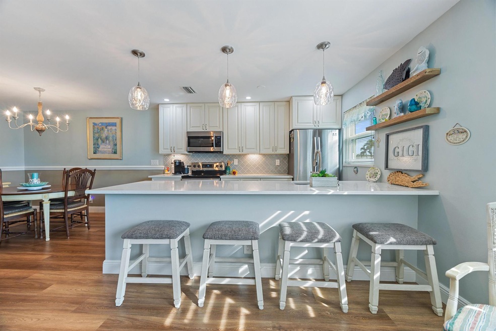 215 N High Point Blvd unit B, Boynton Beach, FL 33435 - photo 1