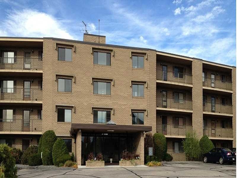 650 E Greenwich Ave unit 2-101, West Warwick, RI 02893 - photo 1