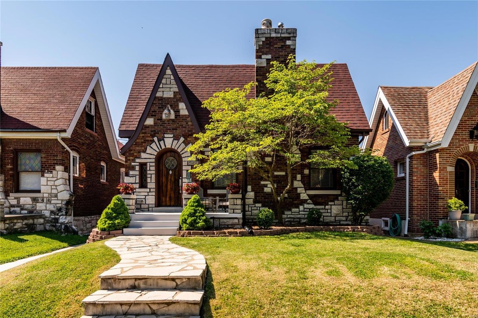 5210 Lindenwood Ave, Saint Louis, MO 63109 - photo 1