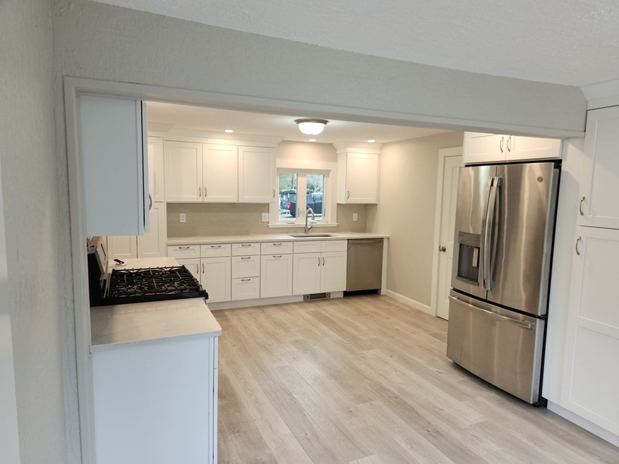 50 Acushnet Rd unit 1, Mattapoisett, MA 02739 - photo 1