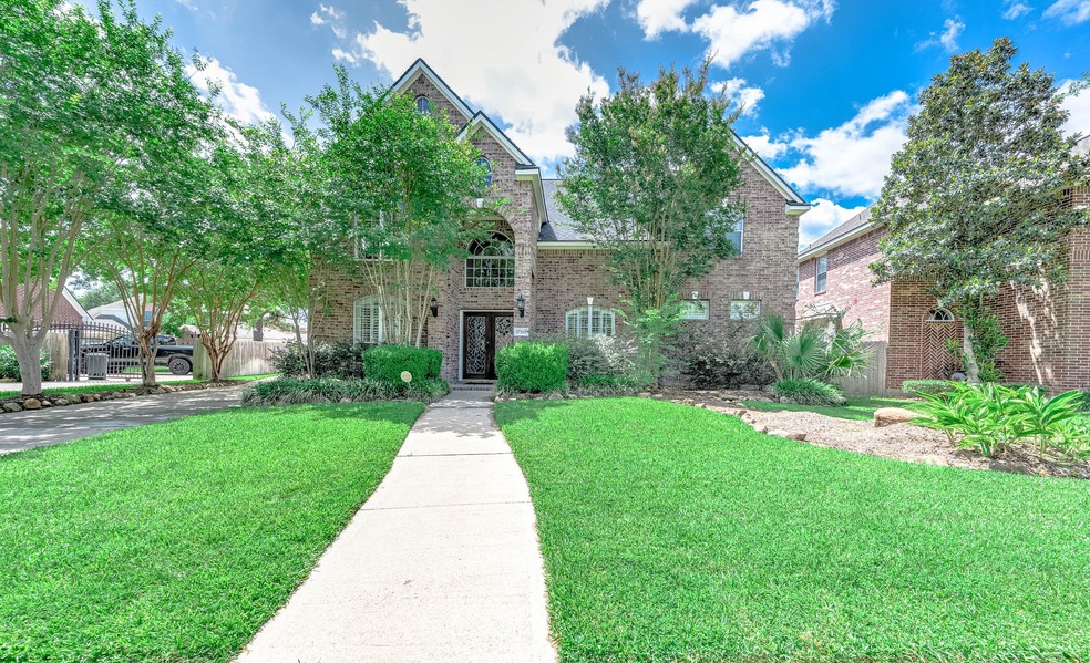 17315 E Mill Village Cir, Houston, TX 77095 - photo 1