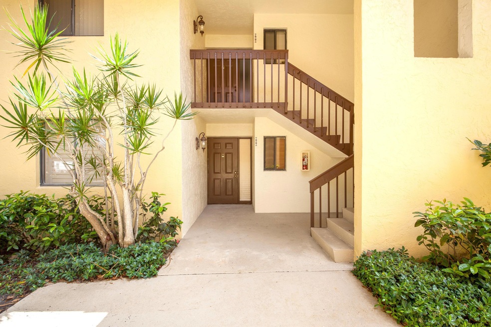 Private Front Entry