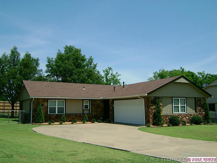 Very clean updated 3 bedroom 2 bath with beautiful