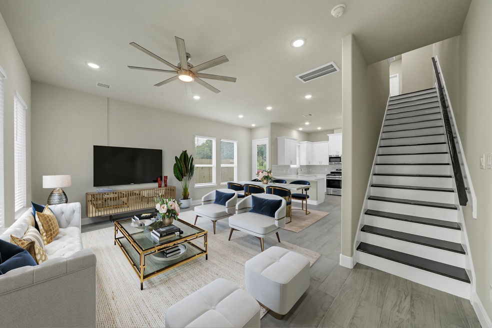 8318 Sunnyhill St, Houston, TX 77088 - photo 1