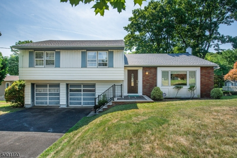 411 Rifle Camp Rd, Woodland Park, NJ 07424 - photo 1