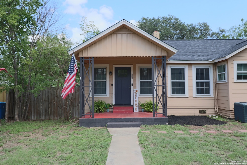 503 S Lewis Ave, Kerrville, TX 78028 - photo 1