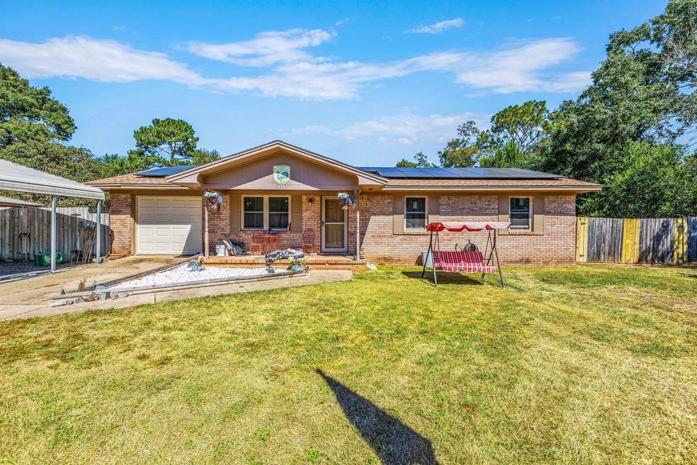 215 Forrest Pkwy, Crestview, FL 32539 - photo 1