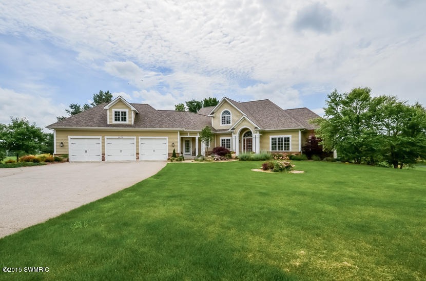 001-Front_View-1091346-mls.jpg