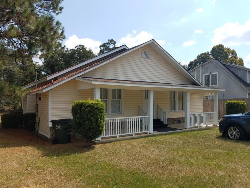 220 N Dewey Ave, Douglas, GA 31533 - photo 1