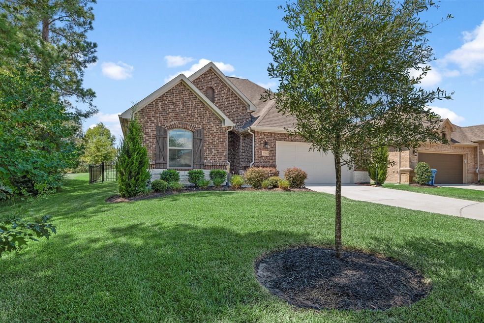 Welcome HOME!!!  5701 Lakeside Villas is VERY special!