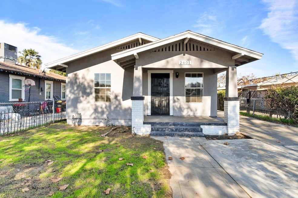 For Sale $299,900 • Co-Listing Agent