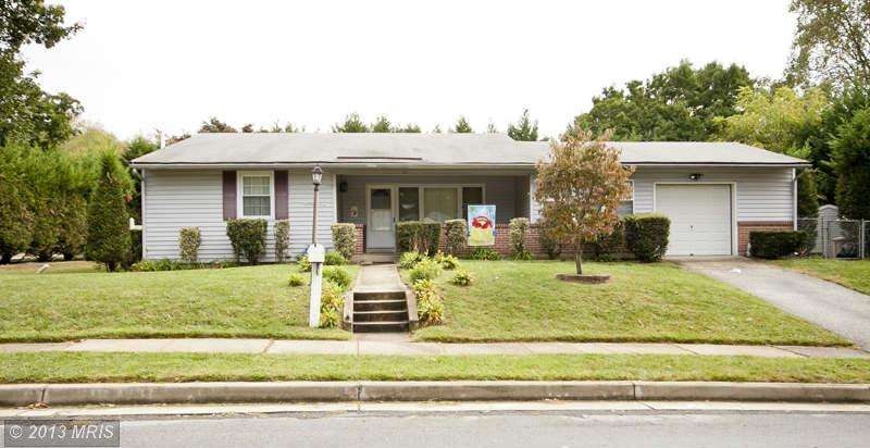 101 Hollowbrook Rd, Lutherville Timonium, MD 21093 - photo 1