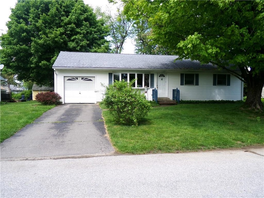 41 Jefferson Rd, Red Hook, NY 12571 - photo 1